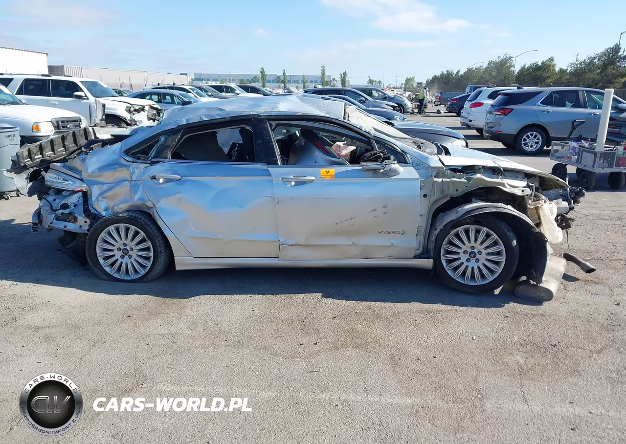 2016 Ford Fusion Hybrid Se VIN:3FA6P0LU8GR305007 - 12