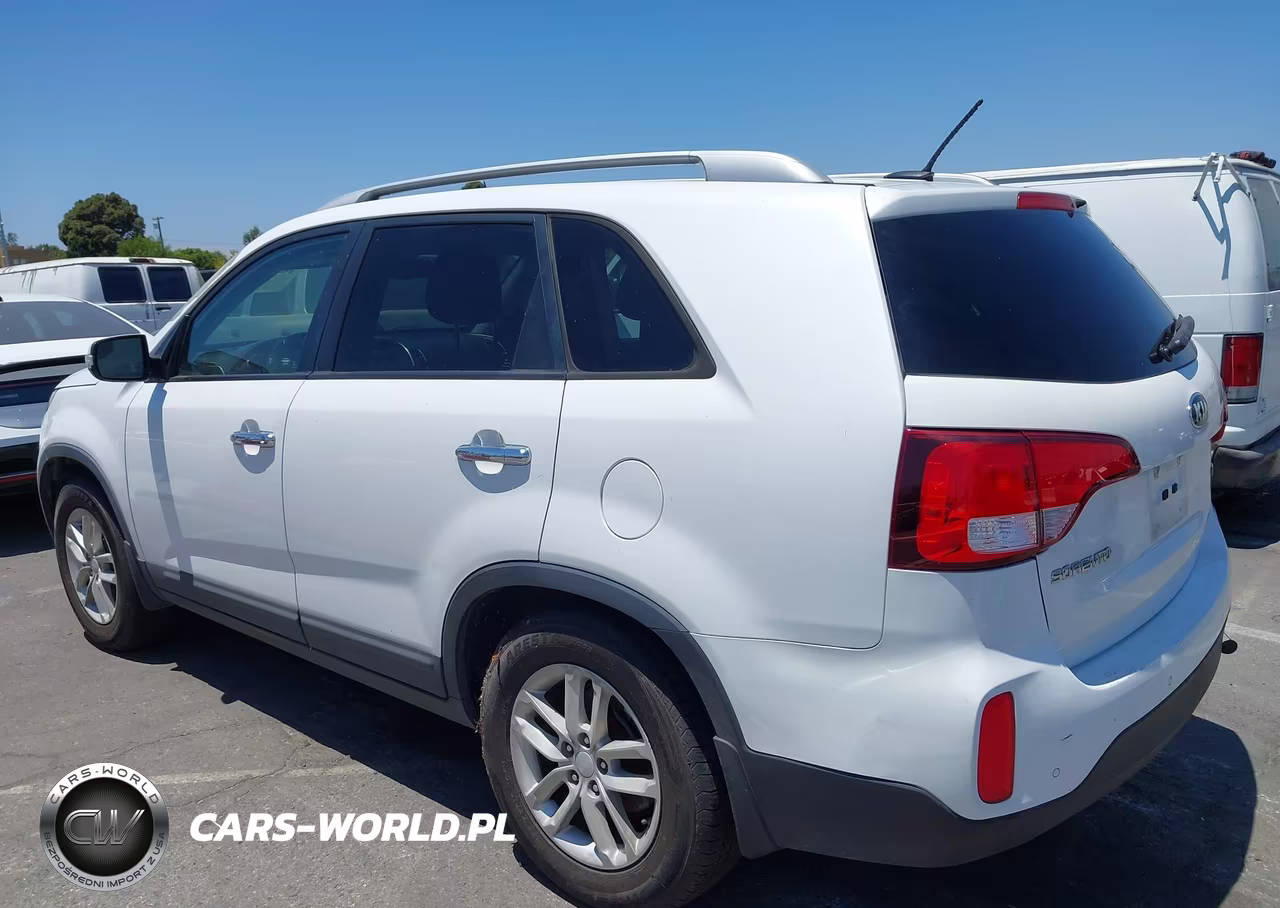 2015 Kia Sorento Lx V6 VIN:5XYKT4A74FG555832 - 3