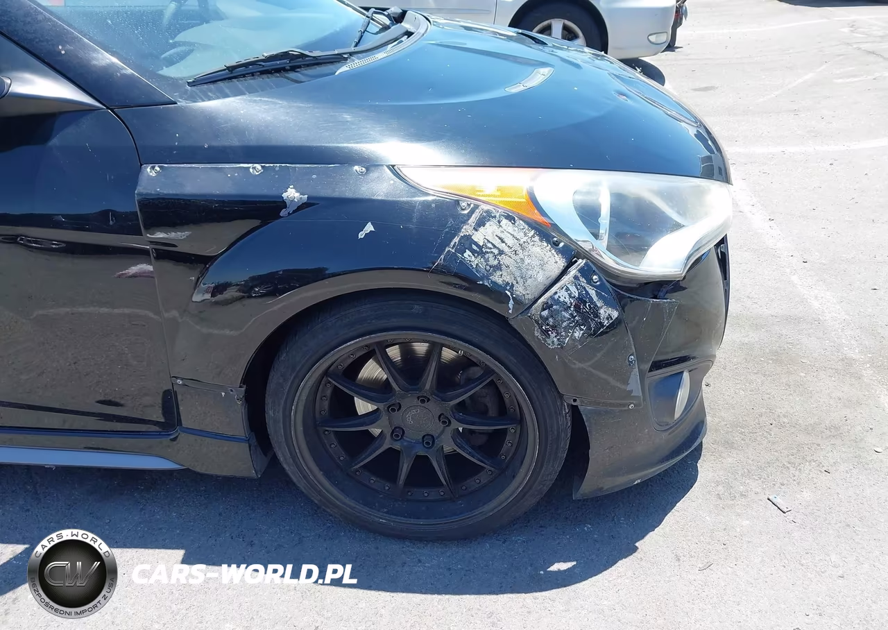 2015 Hyundai Veloster Turbo R-Spec VIN:KMHTC6AE3FU241159 - 12