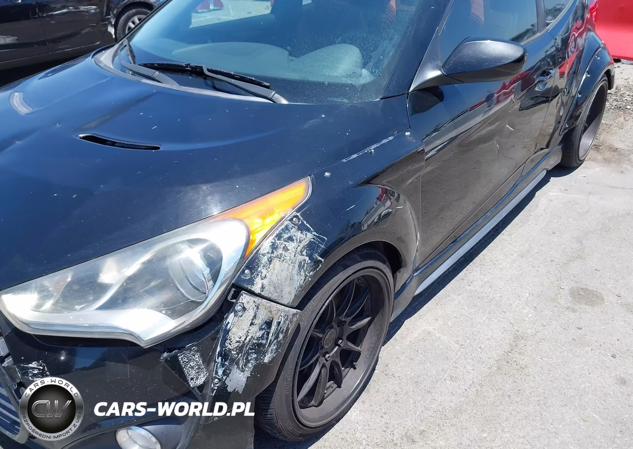 2015 Hyundai Veloster Turbo R-Spec VIN:KMHTC6AE3FU241159 - 14