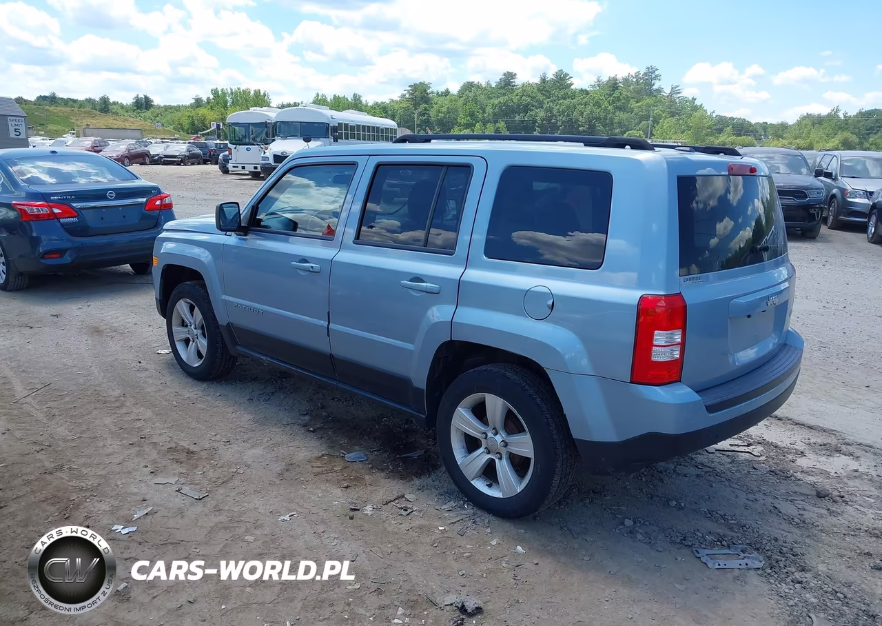2013 Jeep Patriot Latitude – zdjęcie 1 z 8