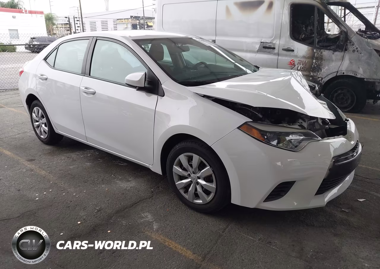 2015 Toyota Corolla Le – zdjęcie 1 z 17