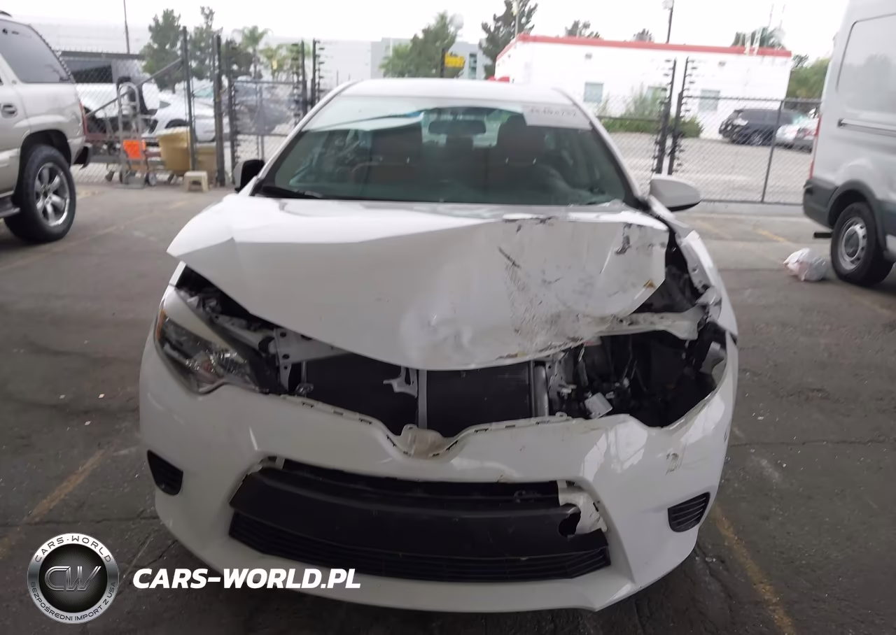 2015 Toyota Corolla Le VIN:5YFBURHE1FP322792 - 13