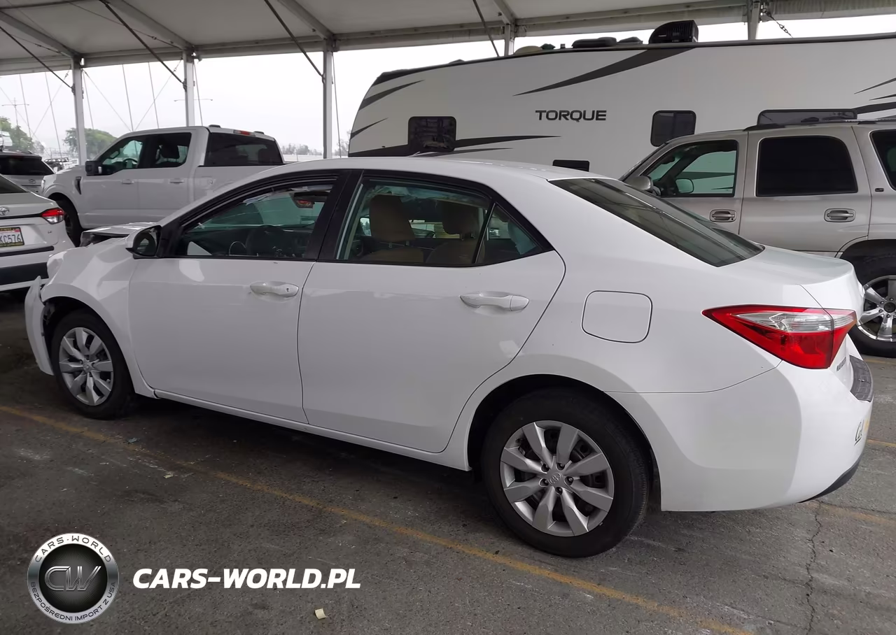 2015 Toyota Corolla Le VIN:5YFBURHE1FP322792 - 15
