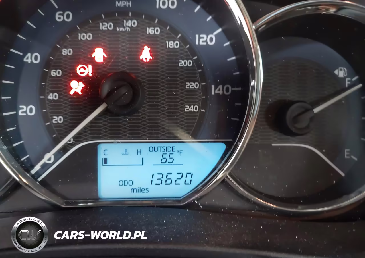 2015 Toyota Corolla Le VIN:5YFBURHE1FP322792 - 16