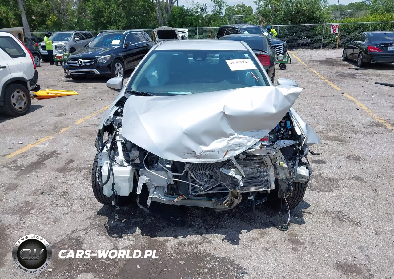 2019 Toyota Corolla Le VIN:2T1BURHE8KC191788 - 13