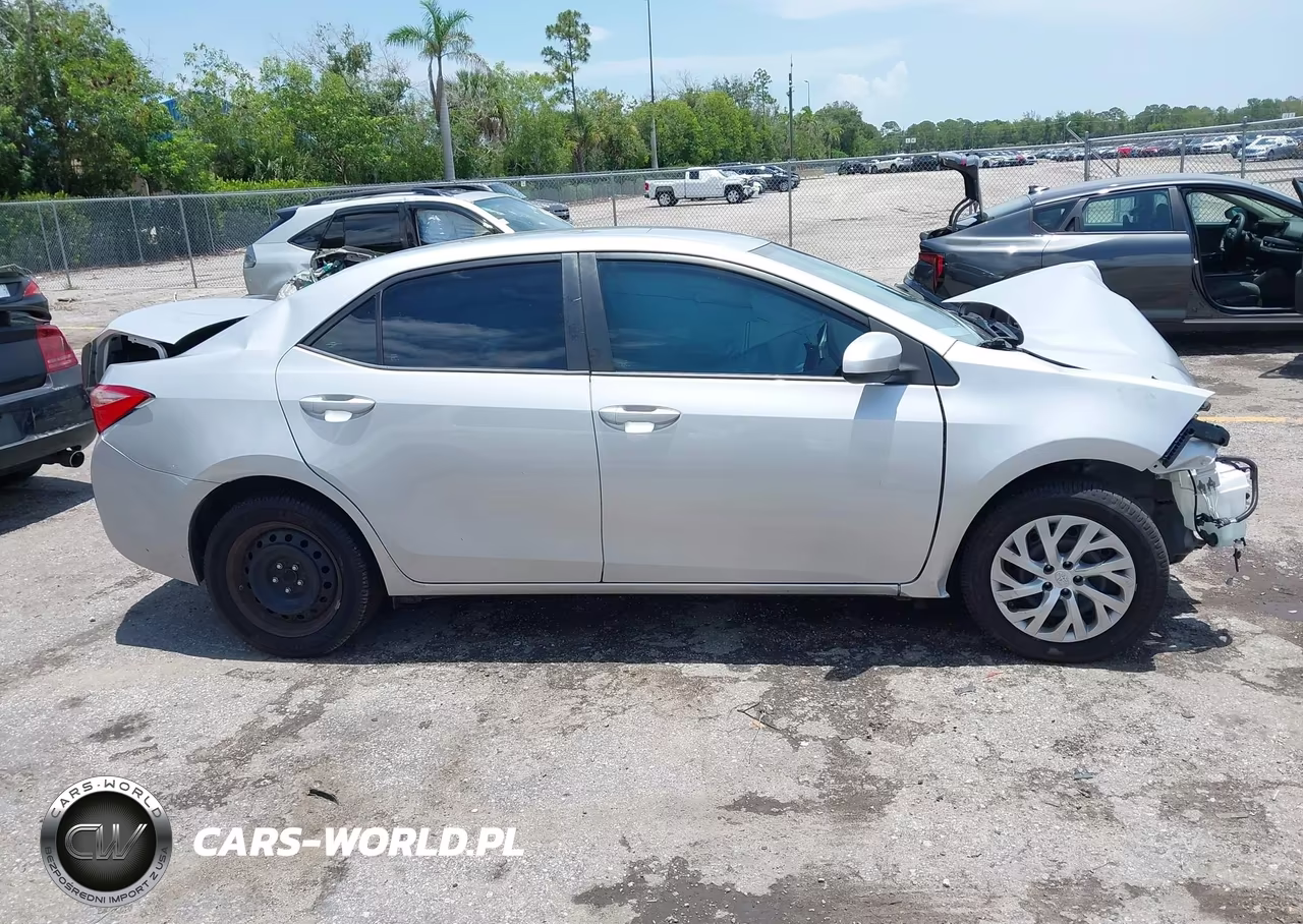 2019 Toyota Corolla Le VIN:2T1BURHE8KC191788 - 14