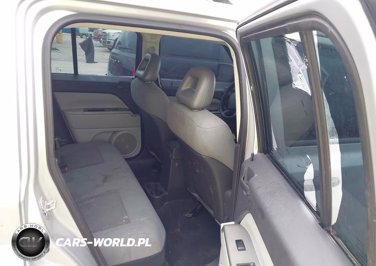 2007 Jeep Patriot Sport VIN:1J8FT28W17D326293 - 8