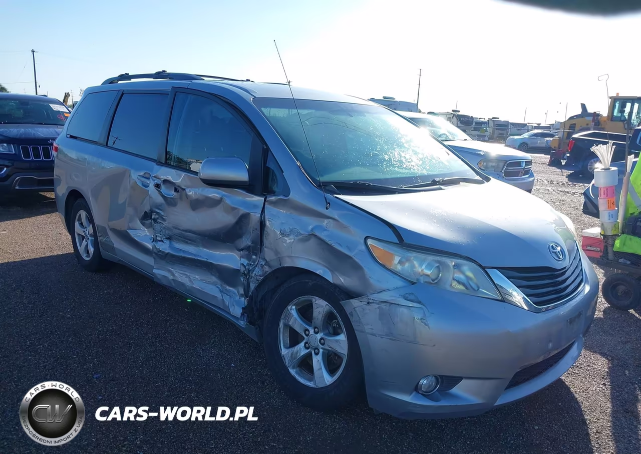 2013 Toyota Sienna Le V6 8 Passenger VIN:5TDKK3DC3DS366630 - 6