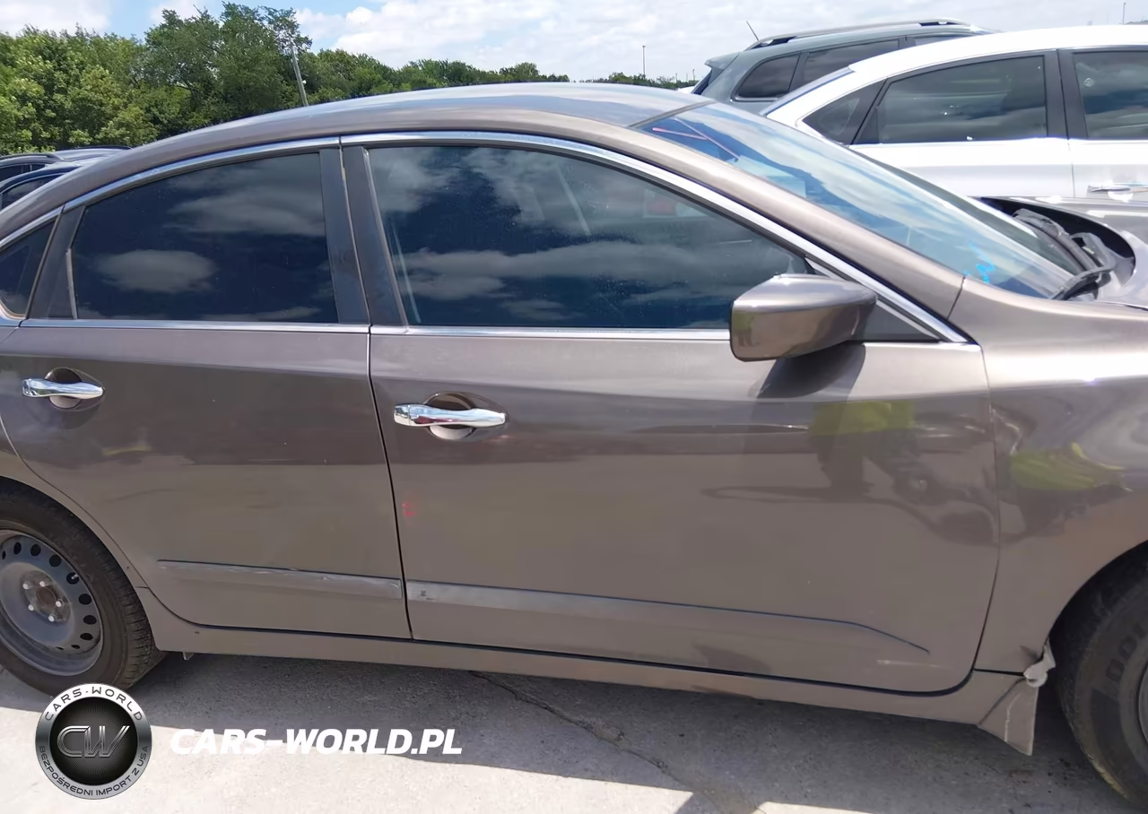 2015 Nissan Altima 2.5 S VIN:1N4AL3AP4FN369602 - 14