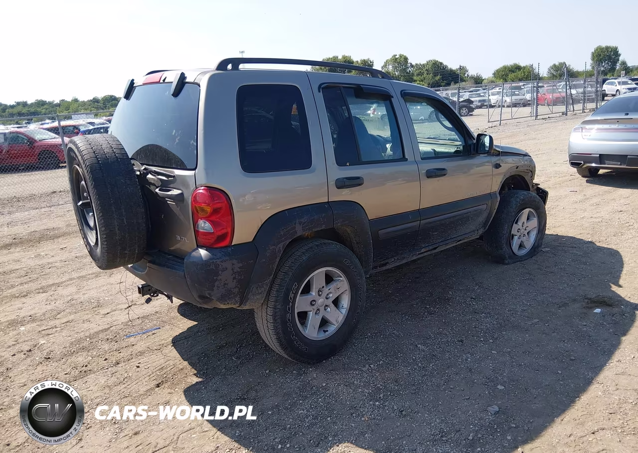 2003 Jeep Liberty Sport VIN:1J4GL48KX3W706519 - 4
