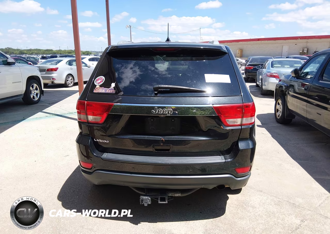 2012 Jeep Grand Cherokee Laredo VIN:1C4RJEAGXCC215403 - 16