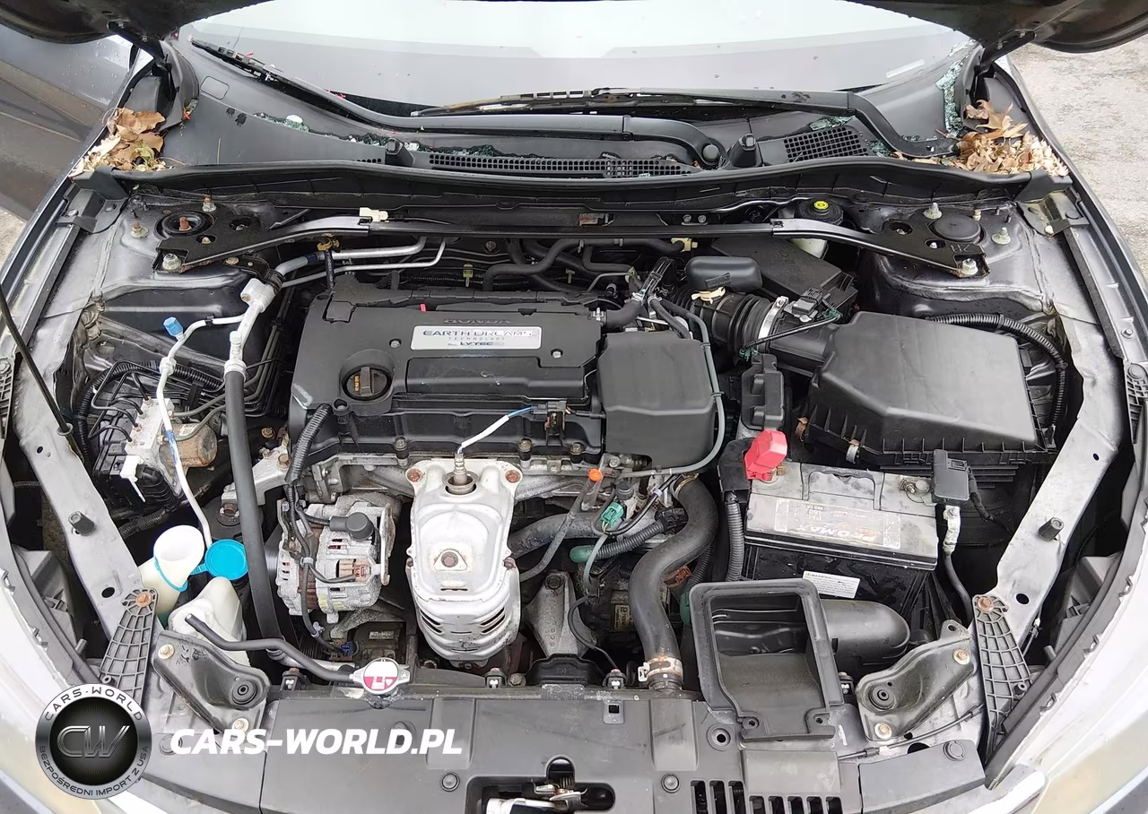 2015 Honda Accord Sport VIN:1HGCR2F58FA125642 - 10