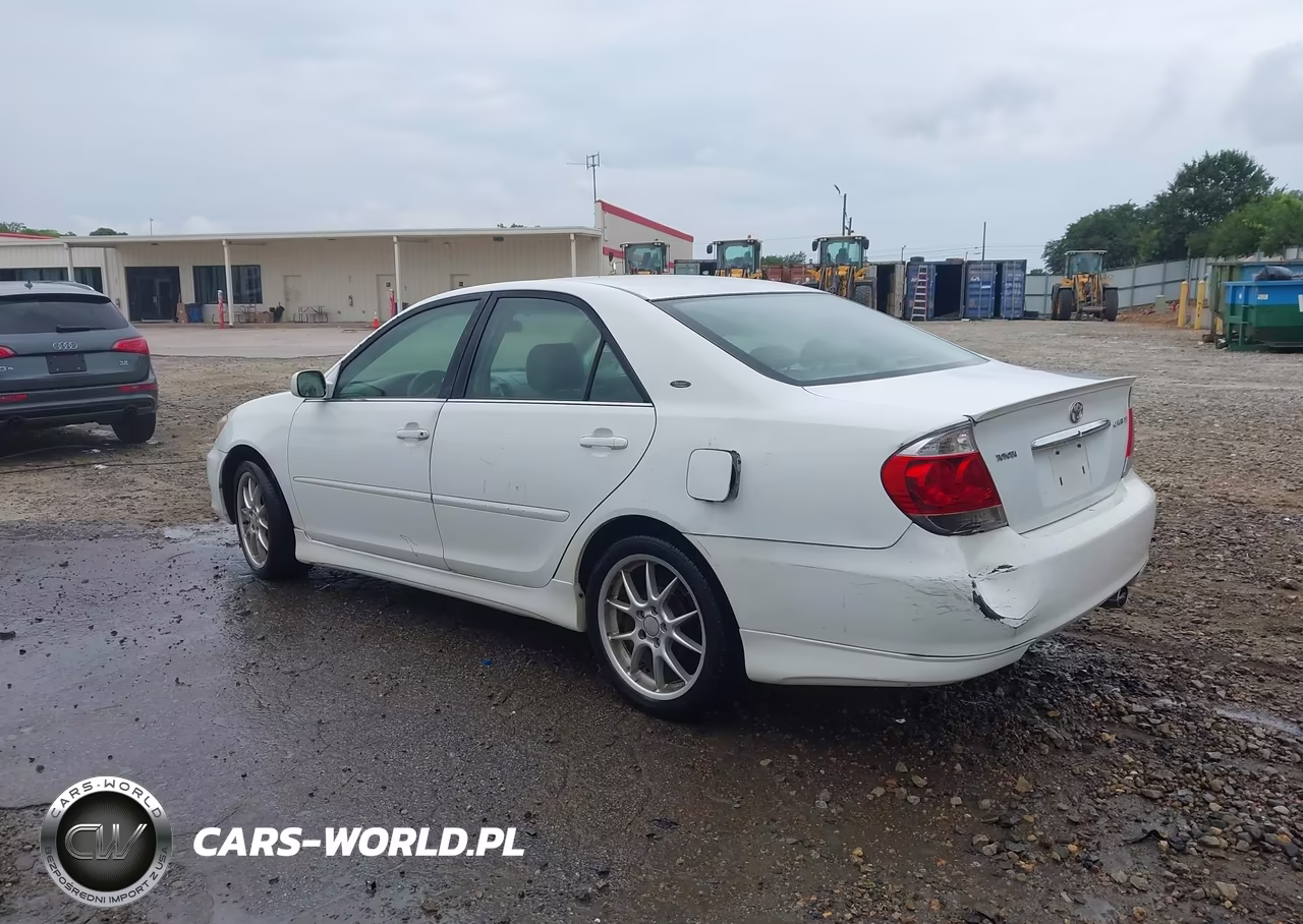 2005 Toyota Camry Le VIN:4T1BE32K95U552120 - 3