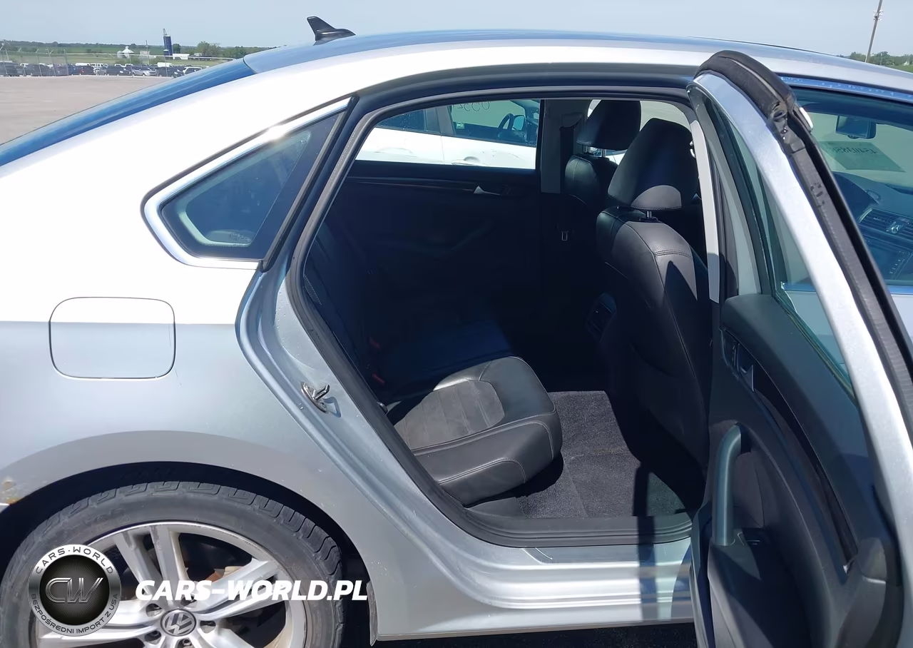 2014 Volkswagen Passat 1.8T Sel Premium VIN:1VWCS7A34EC077448 - 8