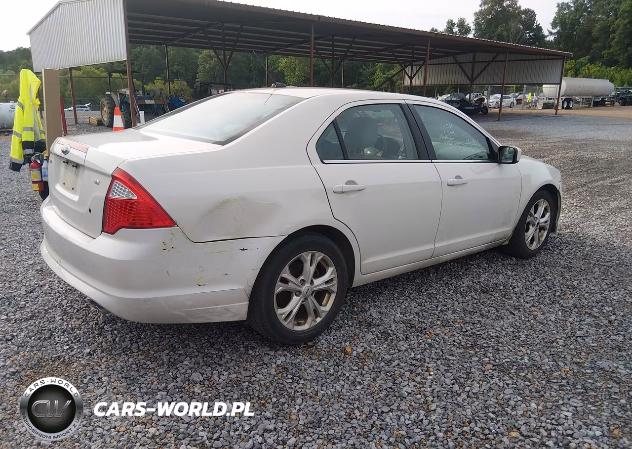 2012 Ford Fusion Se VIN:3FAHP0HA3CR372437 - 4