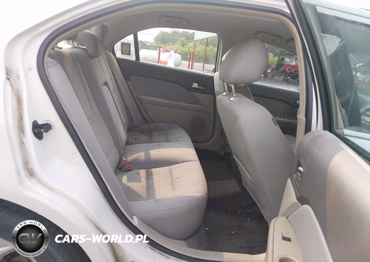 2012 Ford Fusion Se VIN:3FAHP0HA3CR372437 - 8