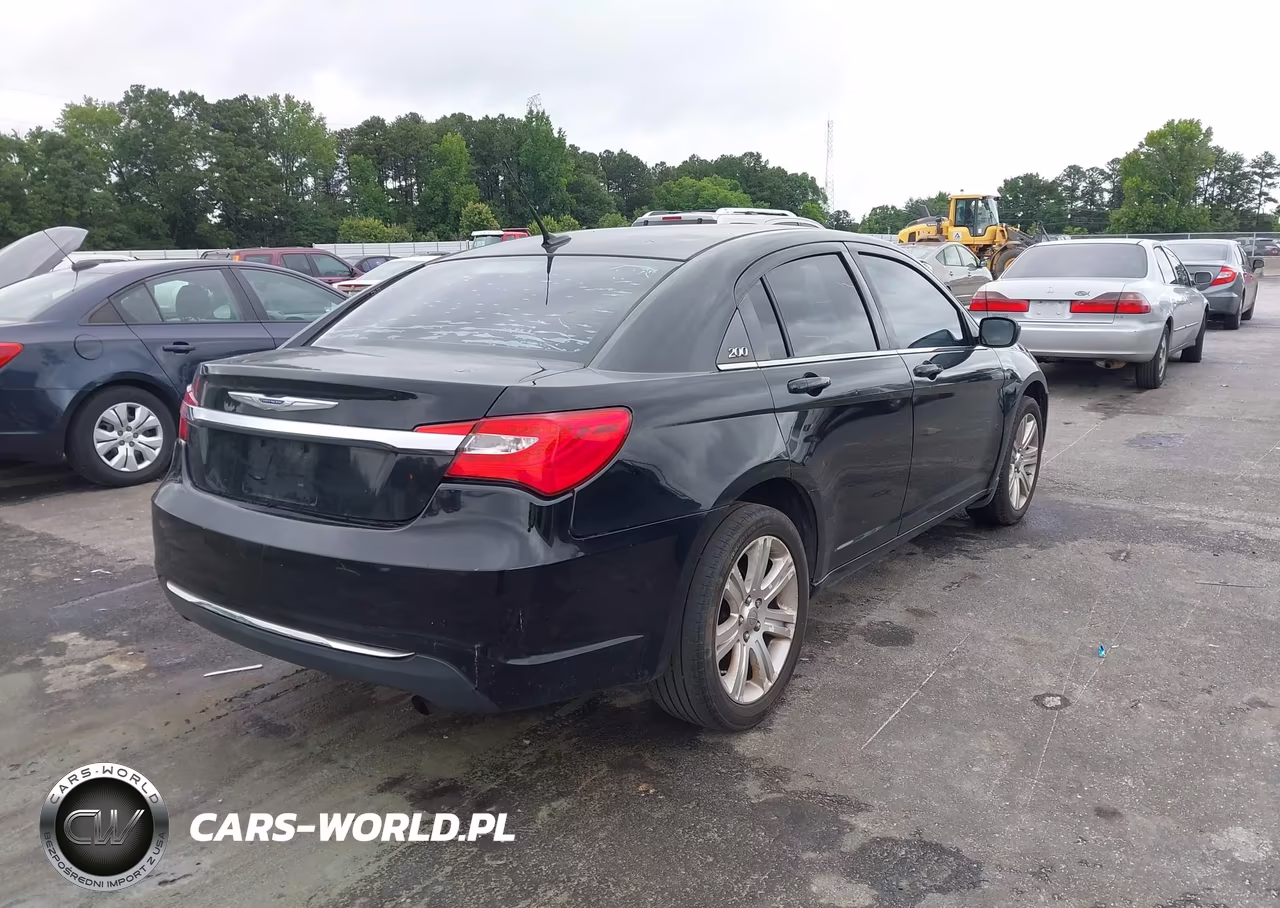 2013 Chrysler 200 Lx VIN:1C3CCBAB6DN764769 - 4