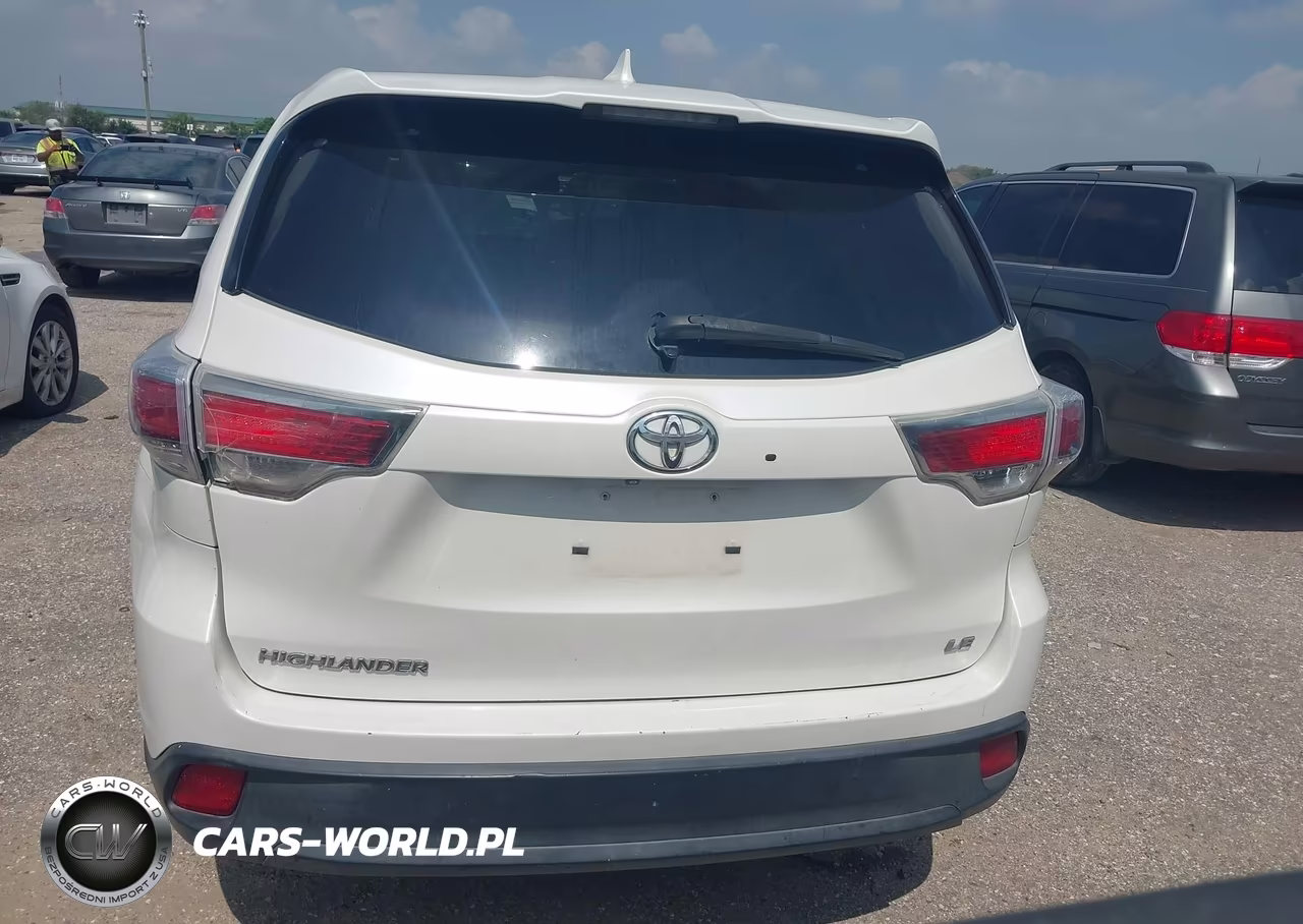 2015 Toyota Highlander Le Plus V6 VIN:5TDZKRFH1FS055534 - 16