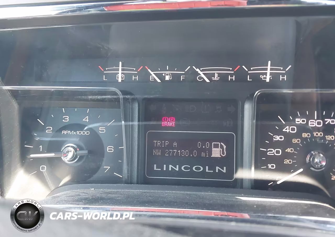 2011 Lincoln Navigator VIN:5LMJJ2H55BEJ00879 - 7
