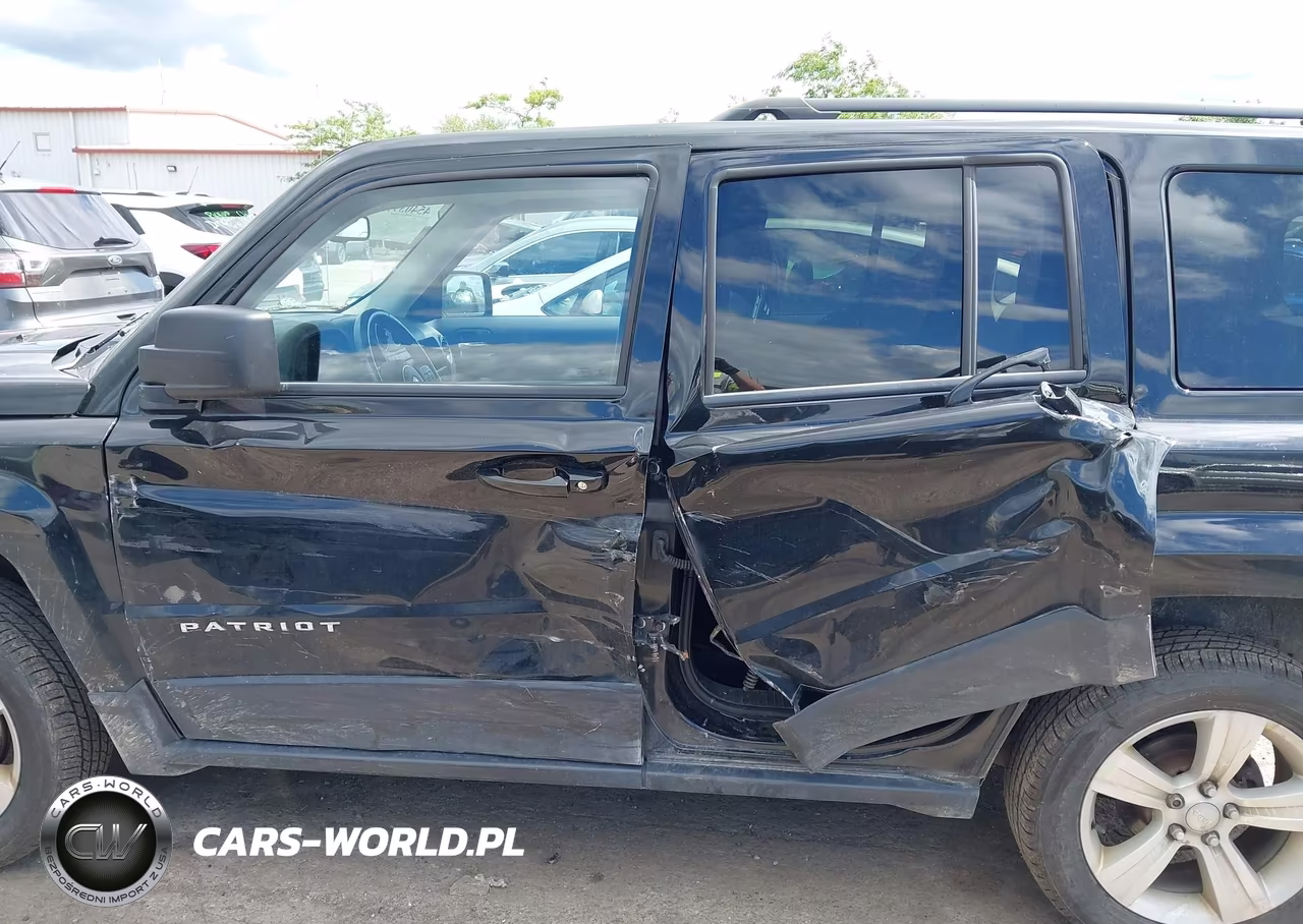 2014 Jeep Patriot Latitude VIN:1C4NJRFB2ED788523 - 6