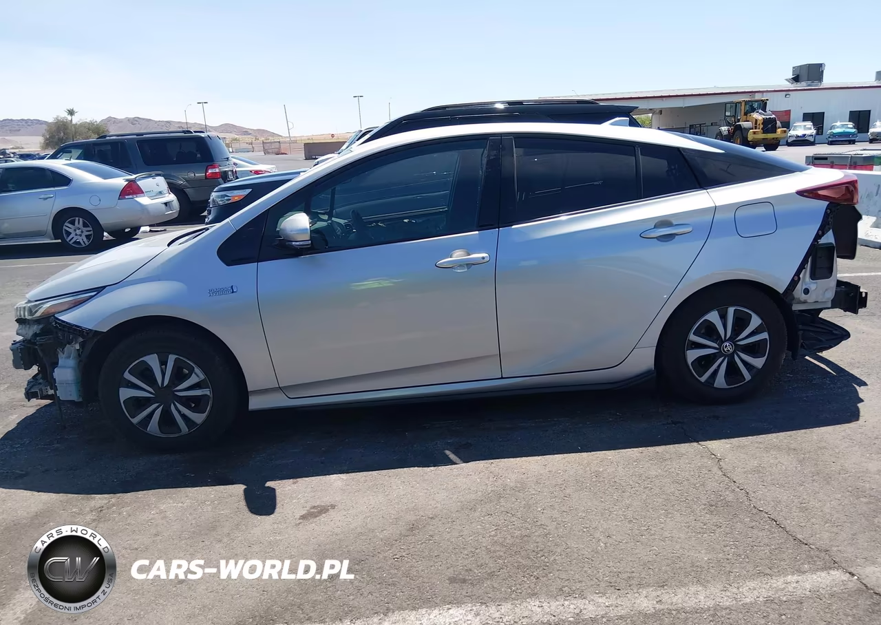 2018 Toyota Prius Prime Premium VIN:JTDKARFP7J3104452 - 15
