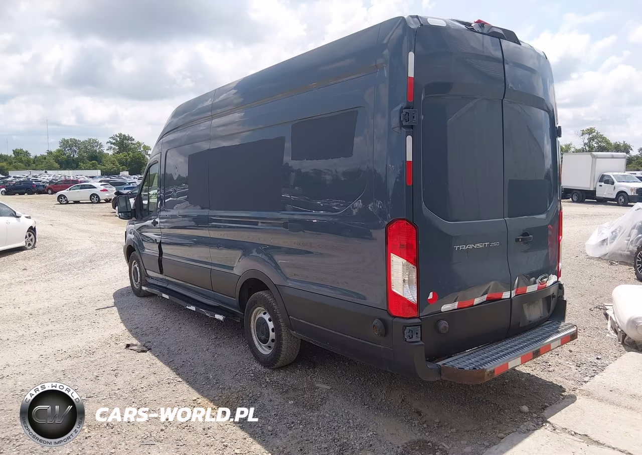 2019 Ford Transit-250 VIN:1FTYR3XM1KKA99258 - 3