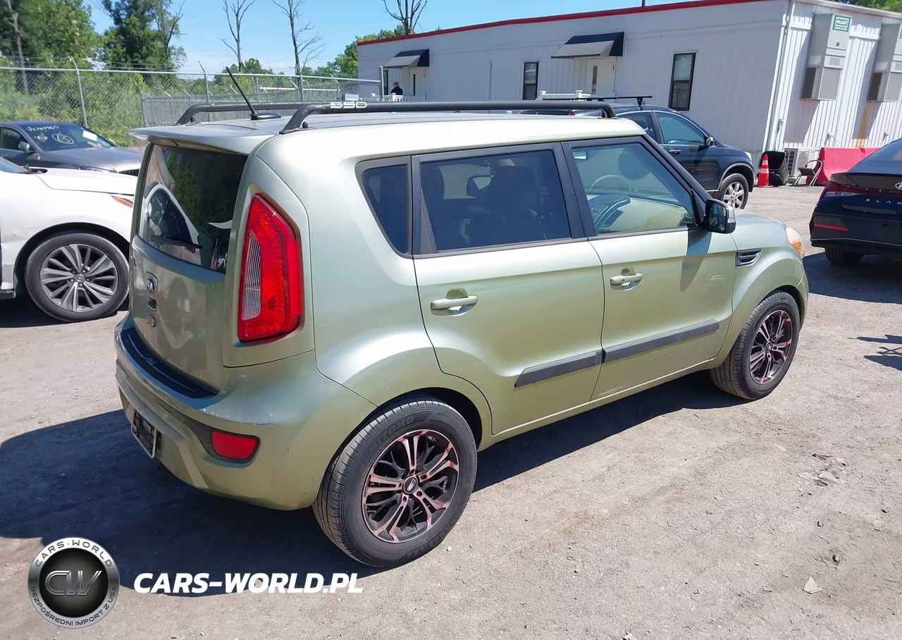 2013 Kia Soul ! VIN:KNDJT2A62D7488925 - 4