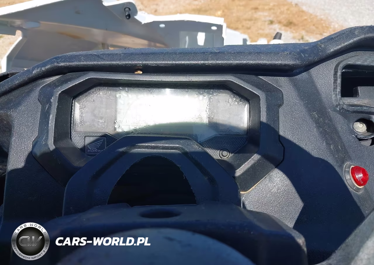 2020 Honda Sxs1000 M3 VIN:1HFVE04B7L4400028 - 7
