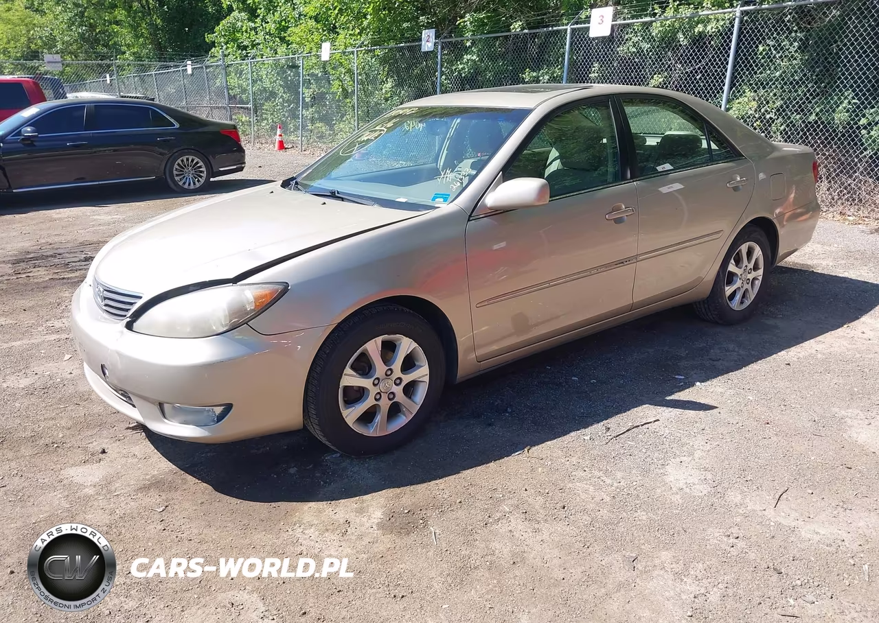 2005 Toyota Camry Xle VIN:4T1BE30K55U077827 - 2
