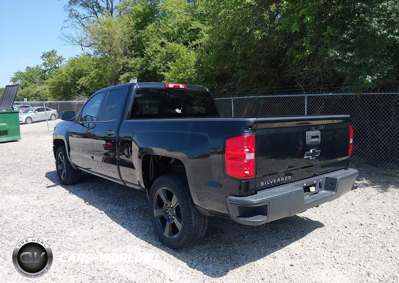 2017 Chevrolet Silverado 1500 Wt VIN:1GCRCNEH7HZ302757 - 3