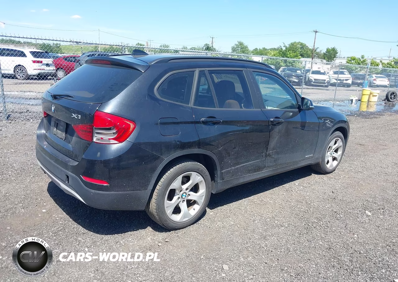 2015 BMW X1 Sdrive28I VIN:WBAVM1C53FV316668 - 4