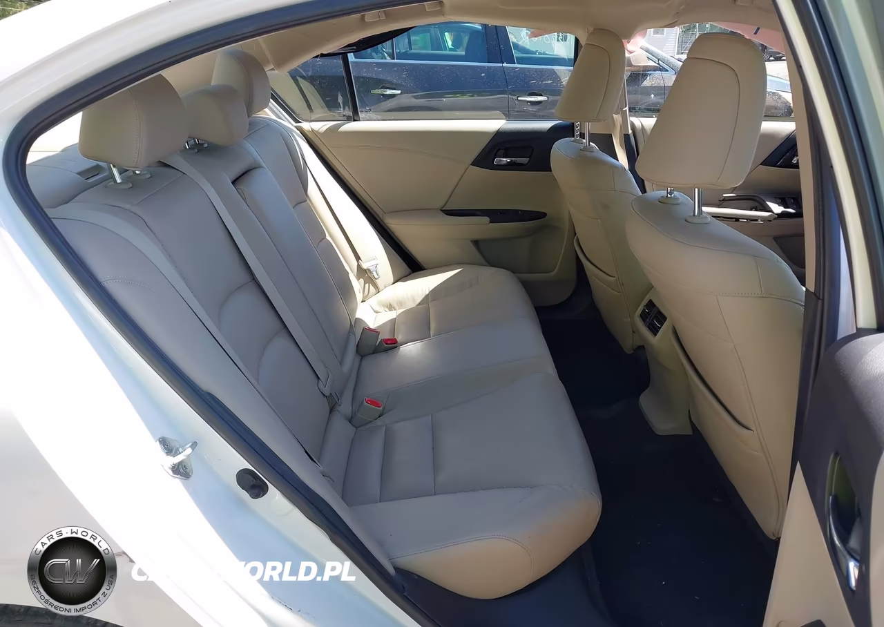 2017 Honda Accord Hybrid Touring VIN:JHMCR6F70HC013043 - 8
