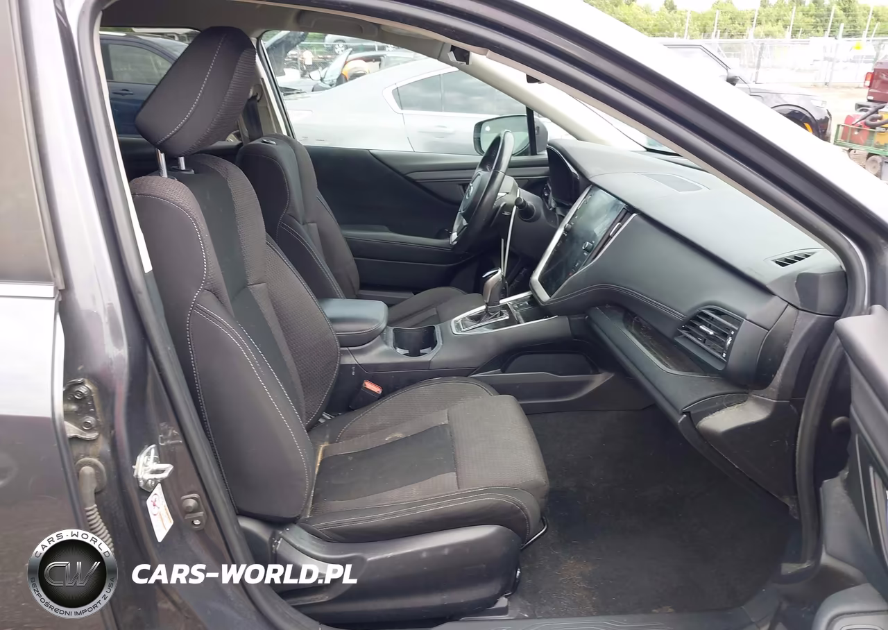 2020 Subaru Outback Premium VIN:4S4BTACC7L3182368 - 5