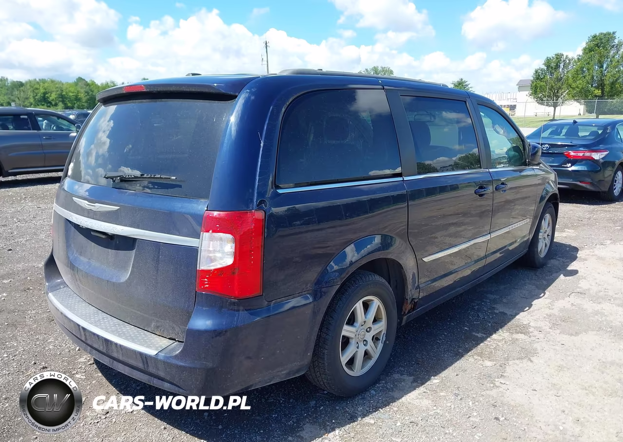 2012 Chrysler Town & Country Touring VIN:2C4RC1BGXCR383518 - 4