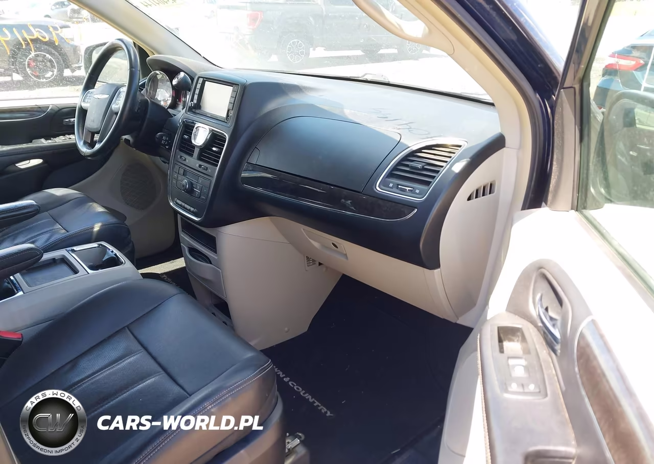2012 Chrysler Town & Country Touring VIN:2C4RC1BGXCR383518 - 5