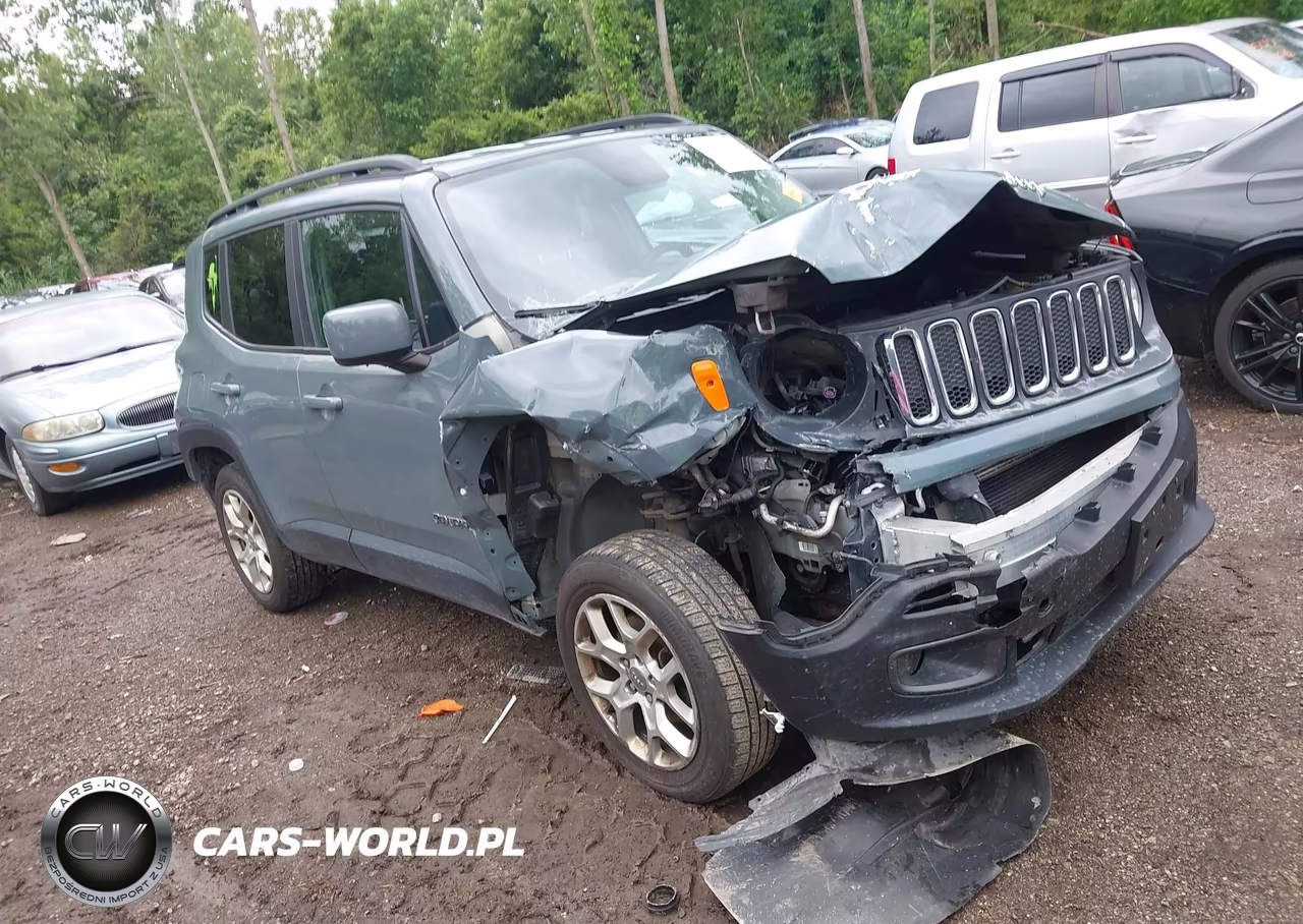 2017 Jeep Renegade Latitude 4X4 – zdjęcie 1 z 16