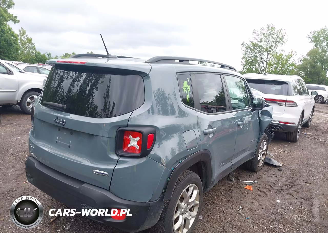 2017 Jeep Renegade Latitude 4X4 VIN:ZACCJBBBXHPF14156 - 4