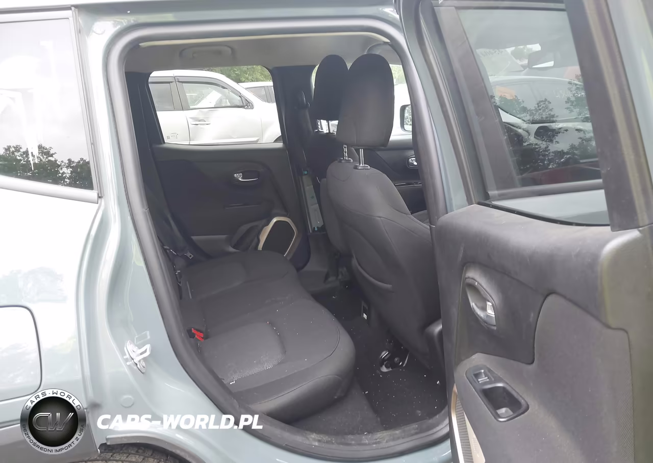 2017 Jeep Renegade Latitude 4X4 VIN:ZACCJBBBXHPF14156 - 8