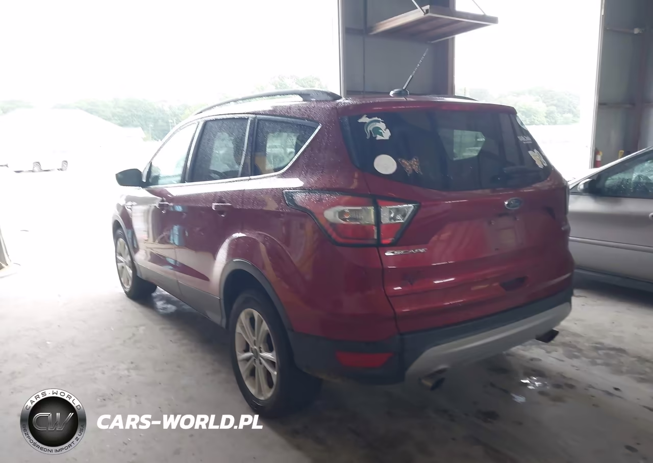 2018 Ford Escape Se VIN:1FMCU0GD3JUC16571 - 3