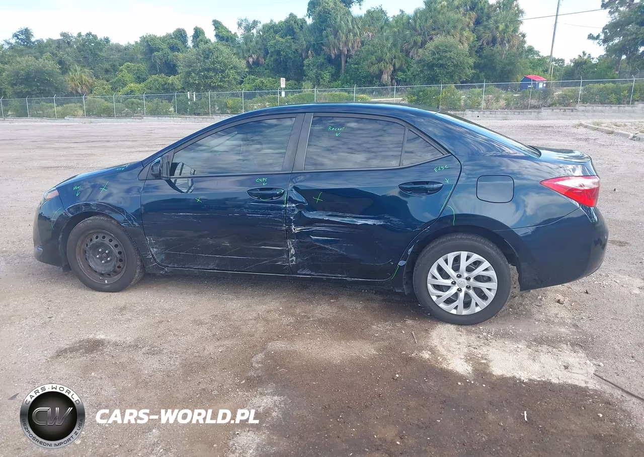 2019 Toyota Corolla Le VIN:5YFBURHE4KP928016 - 14