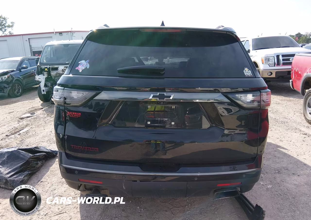2019 Chevrolet Traverse Premier VIN:1GNERKKW0KJ289572 - 17