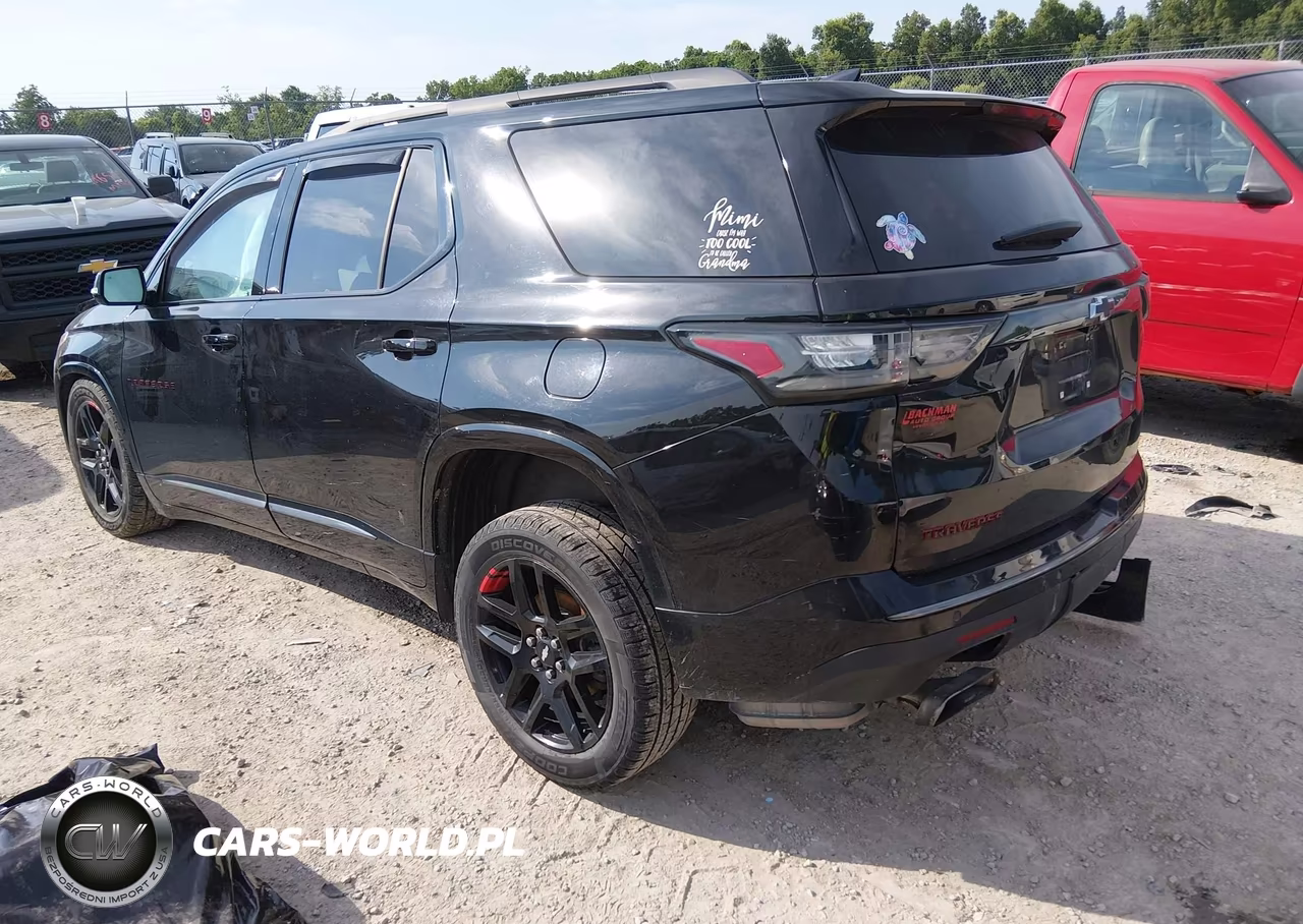 2019 Chevrolet Traverse Premier VIN:1GNERKKW0KJ289572 - 3