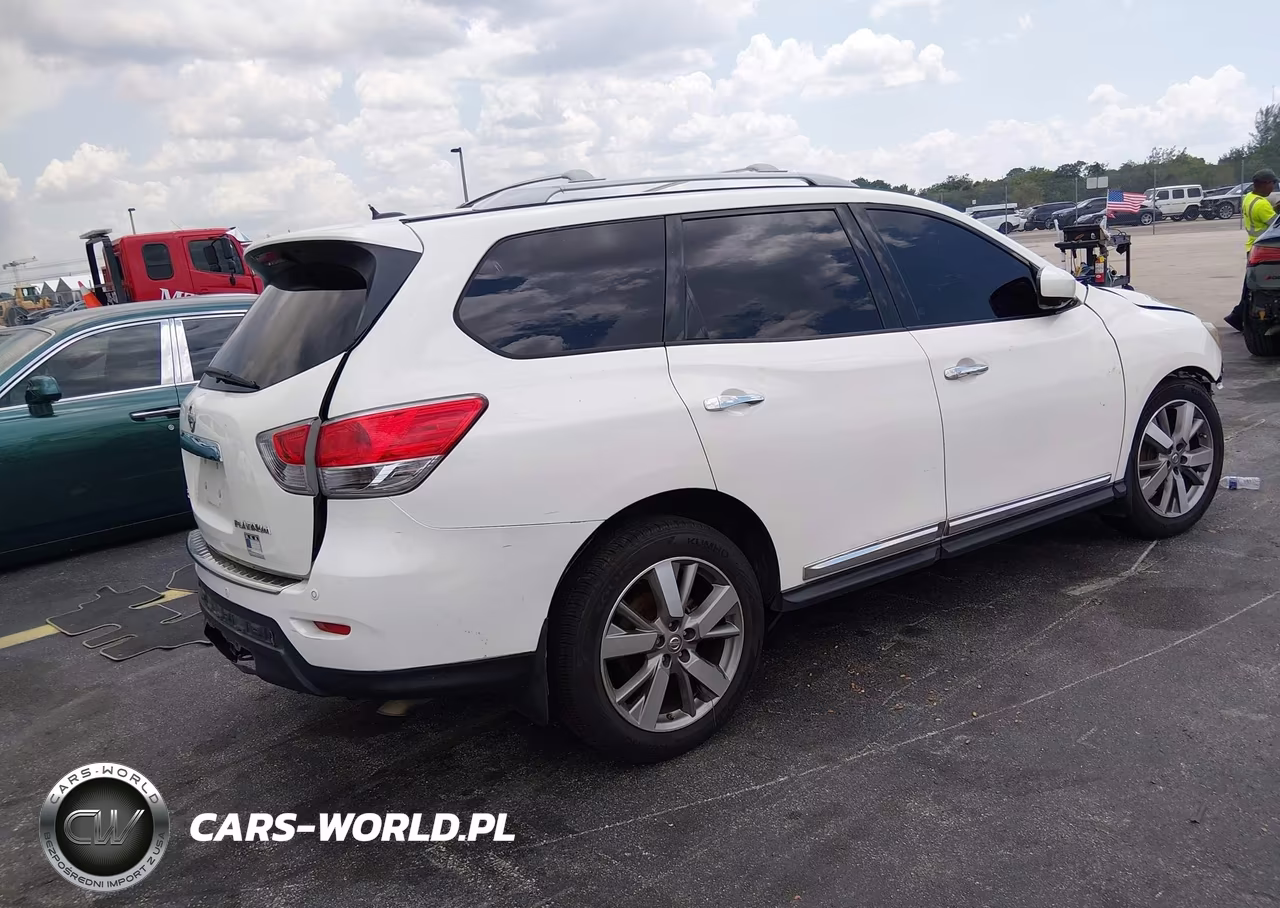 2014 Nissan Pathfinder Platinum VIN:5N1AR2MN7EC636637 - 4