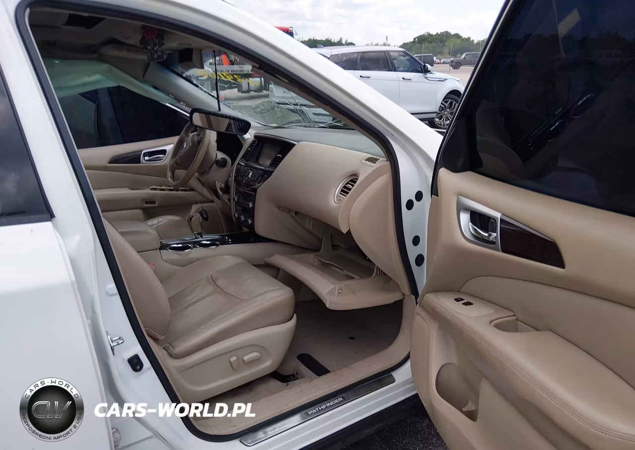 2014 Nissan Pathfinder Platinum VIN:5N1AR2MN7EC636637 - 5