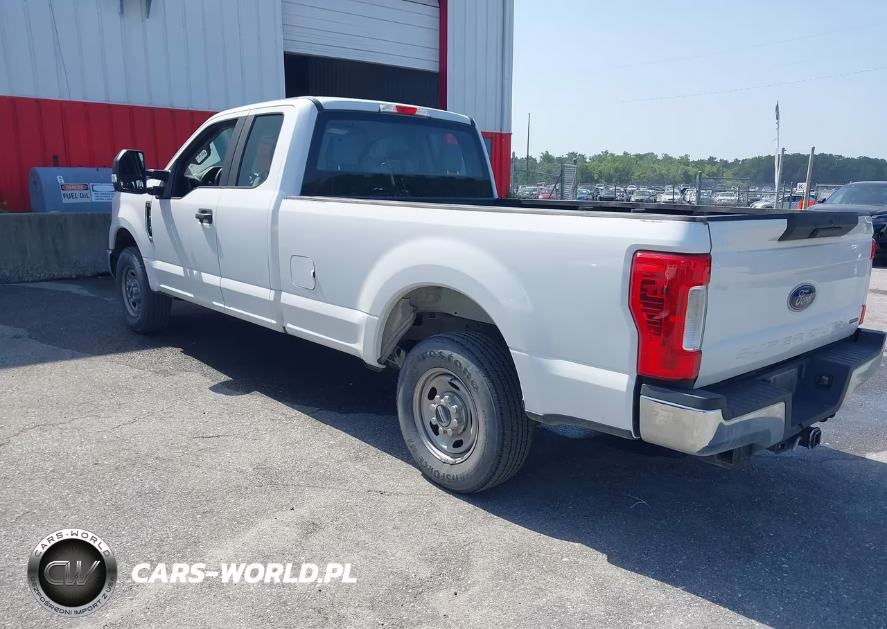 2018 Ford F-250 Lariat-Xl-Xlt VIN:1FT7X2A65JEC22143 - 3