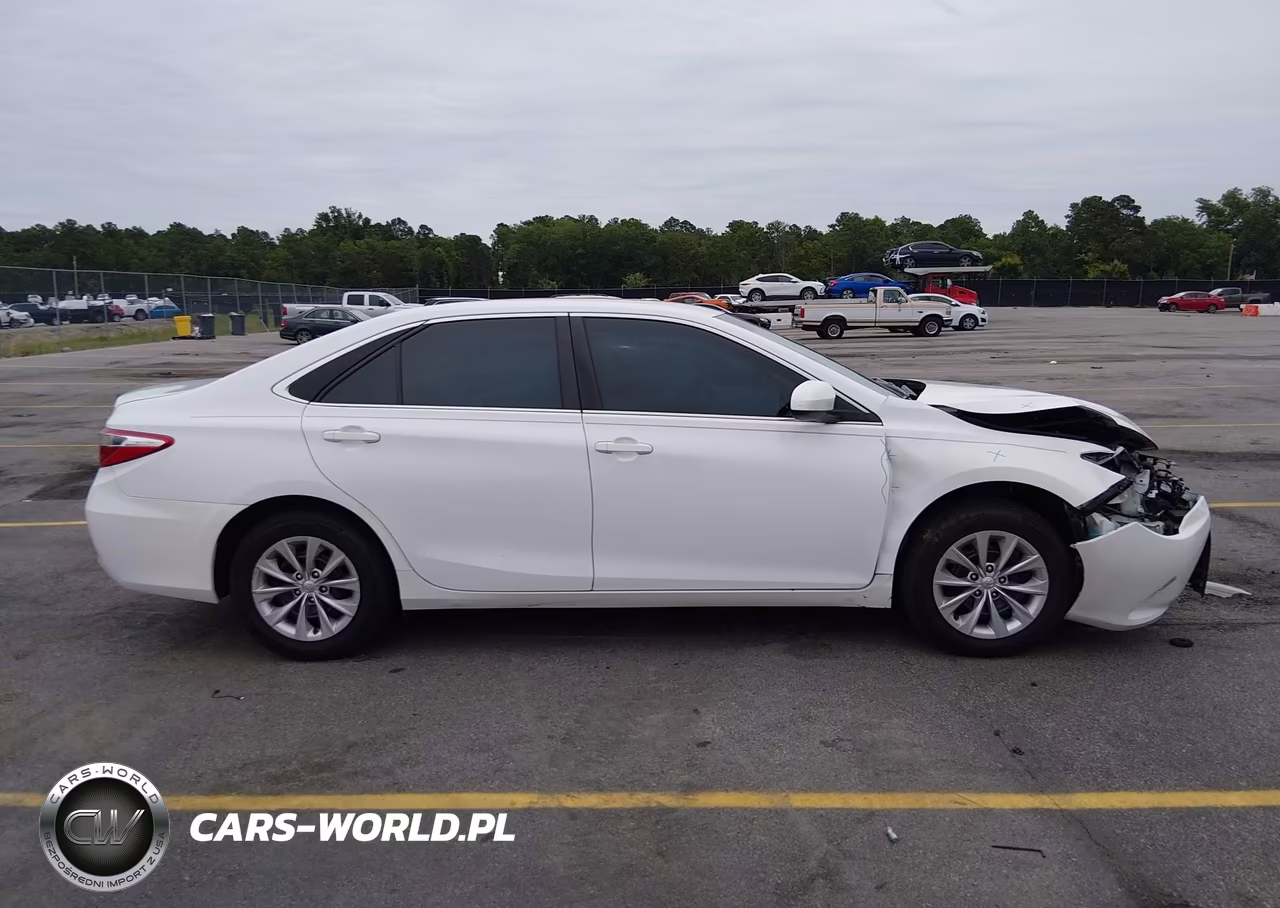 2017 Toyota Camry Le VIN:4T1BF1FKXHU798030 - 14