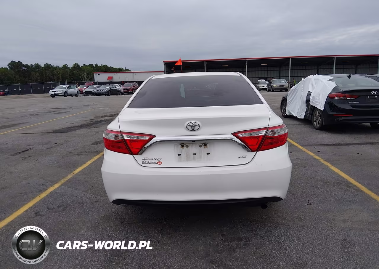 2017 Toyota Camry Le VIN:4T1BF1FKXHU798030 - 17