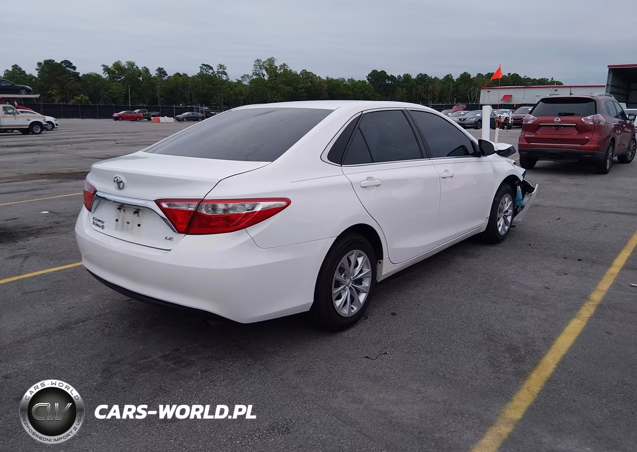 2017 Toyota Camry Le VIN:4T1BF1FKXHU798030 - 4