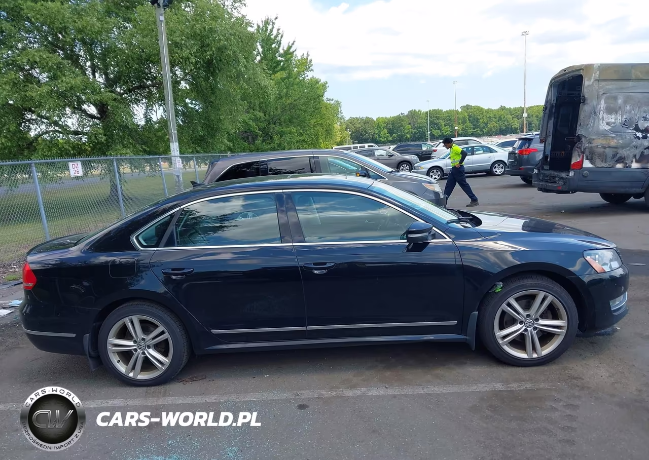 2015 Volkswagen Passat 2.0L Tdi Sel Premium VIN:1VWCV7A39FC054806 - 13